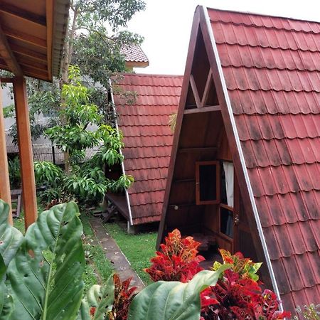 Bliss Family Cottage Batu Бату Екстер'єр фото