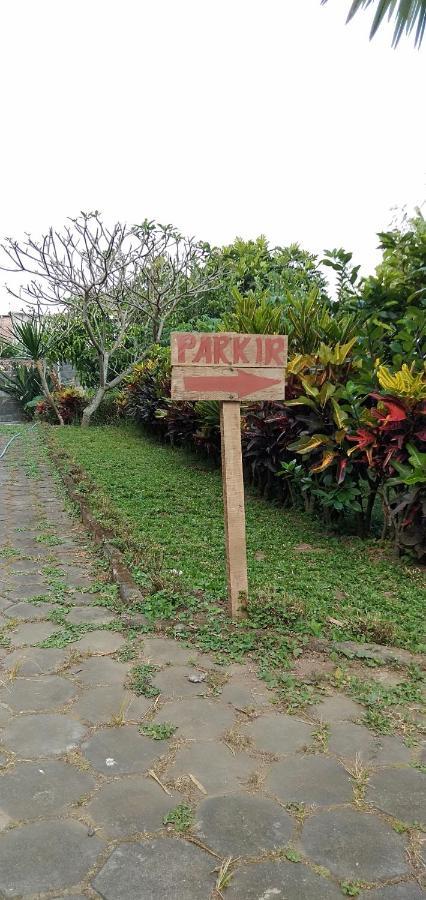 Bliss Family Cottage Batu Бату Екстер'єр фото