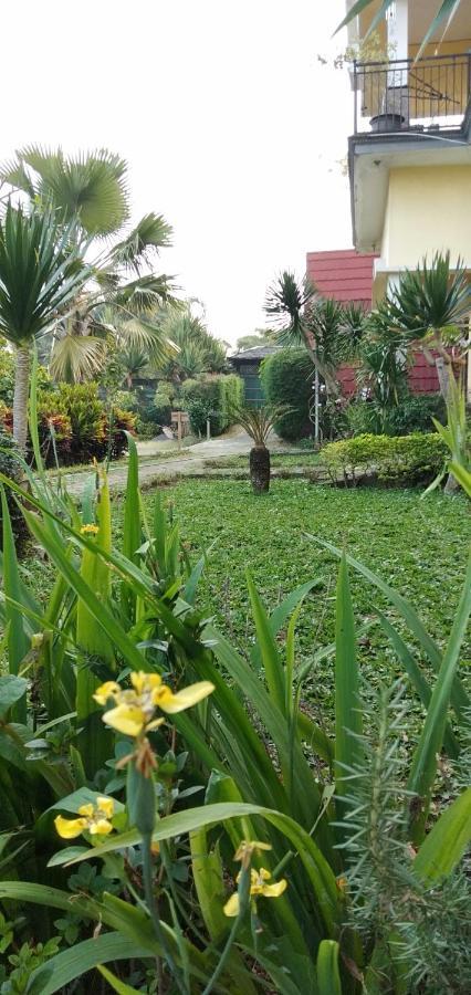 Bliss Family Cottage Batu Бату Екстер'єр фото