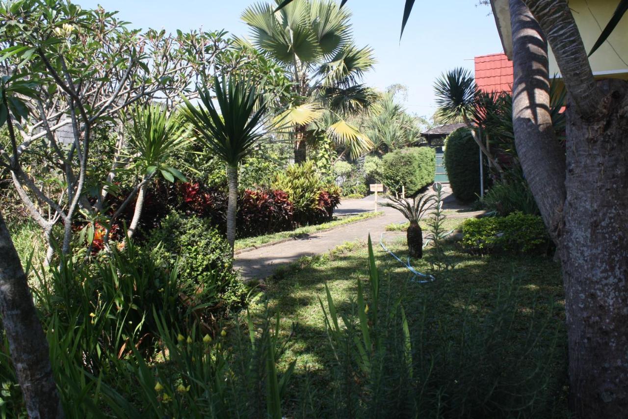 Bliss Family Cottage Batu Бату Екстер'єр фото